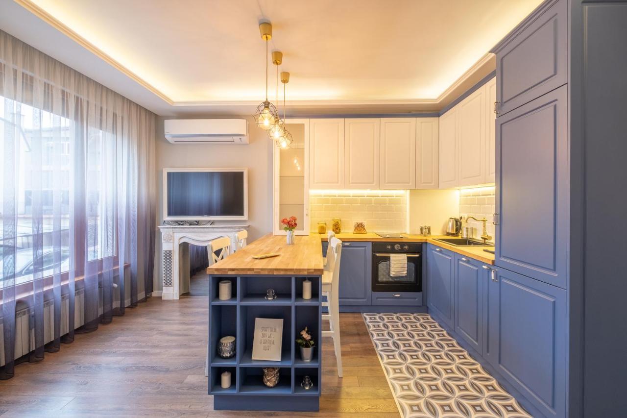 Designer & Cozy 2bd Flat With A Parking In The Center By Flat Mаnager * Софія
