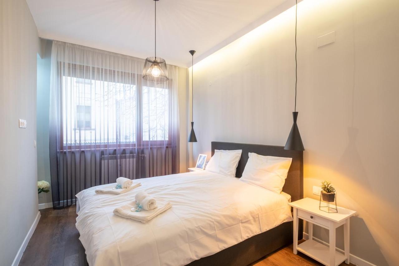 Апартаменти Designer & Cozy 2bd Flat With A Parking In The Center By Flat Mаnager Софія